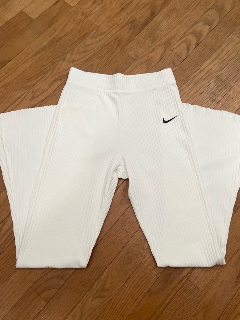 Nike Kids White Ribbed Leggings with Black Swoosh